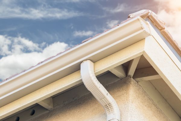 Seamless Gutter Replacement in Taylors